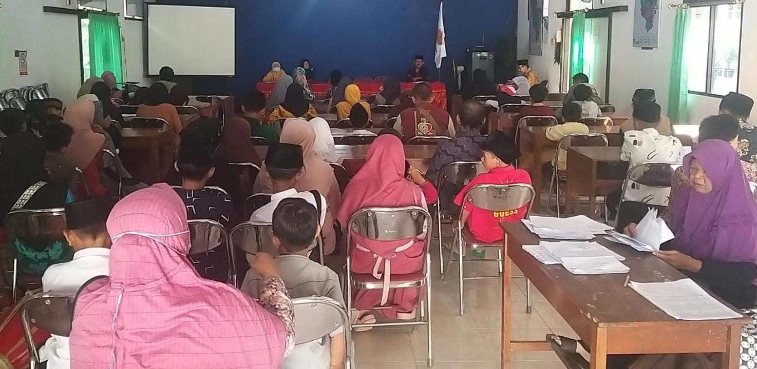 Pemerintah Kalurahan Hargorejo Berikan Santunan kepada 58 Anak Yatim, Piatu, Maupun Yatim Piatu